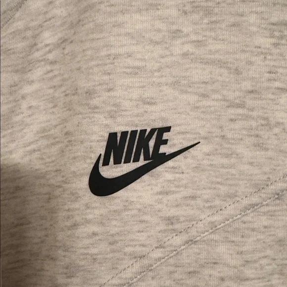 Nike Tech Fleece White Full-Zip Wide-Leg Jumpsuit - Picture 4 of 5